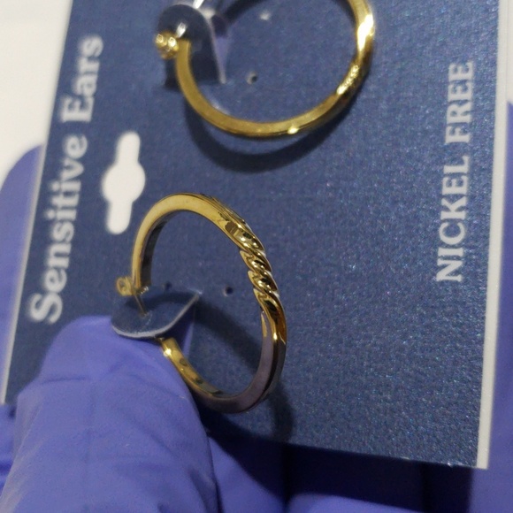 Elegant Gold tone Twisted Design Hoop Earrings - Women's Fashion Jewelry - Picture 7 of 8